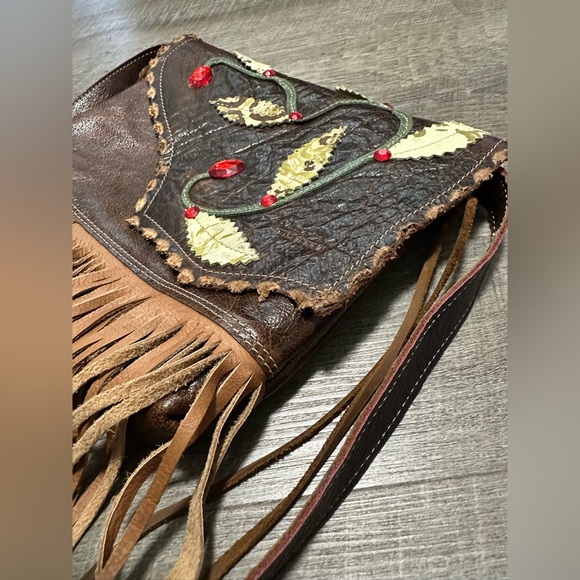 Loriano Tolaini Handmade Leather Boho Bag with Fringe and Embellishments - Picture 10 of 17